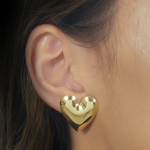 Brinco Dourado de Coração Liso